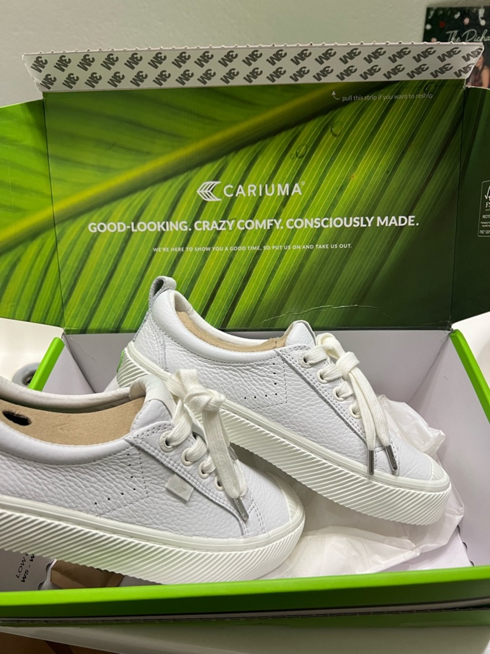 Cariuma White Leather Platform Sneakers — Women's Low-Top